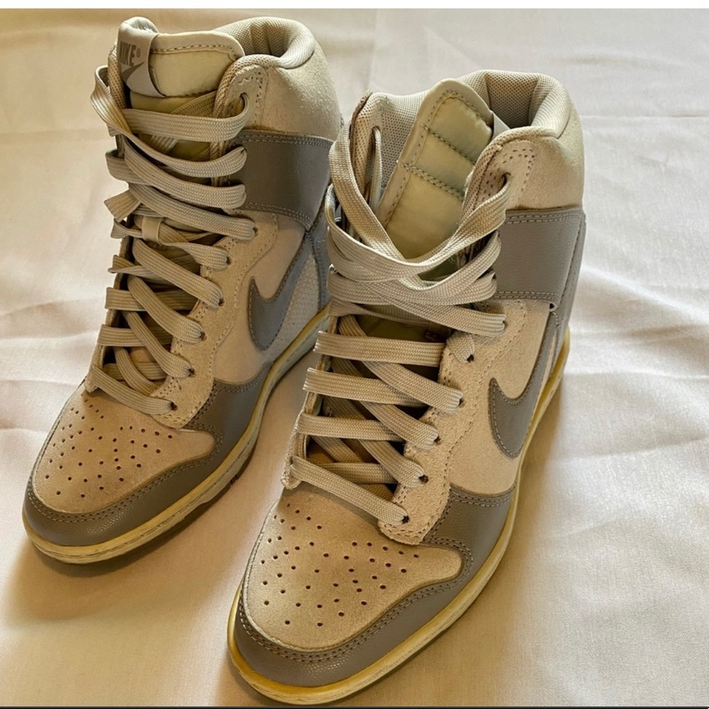 Nike sky high dunks